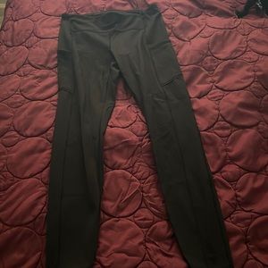 Size 8 Black Lululemon leggings with pockets